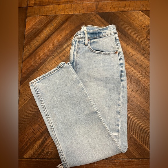 Abercrombie Ultra High Rise 90s Jean - Picture 3 of 4